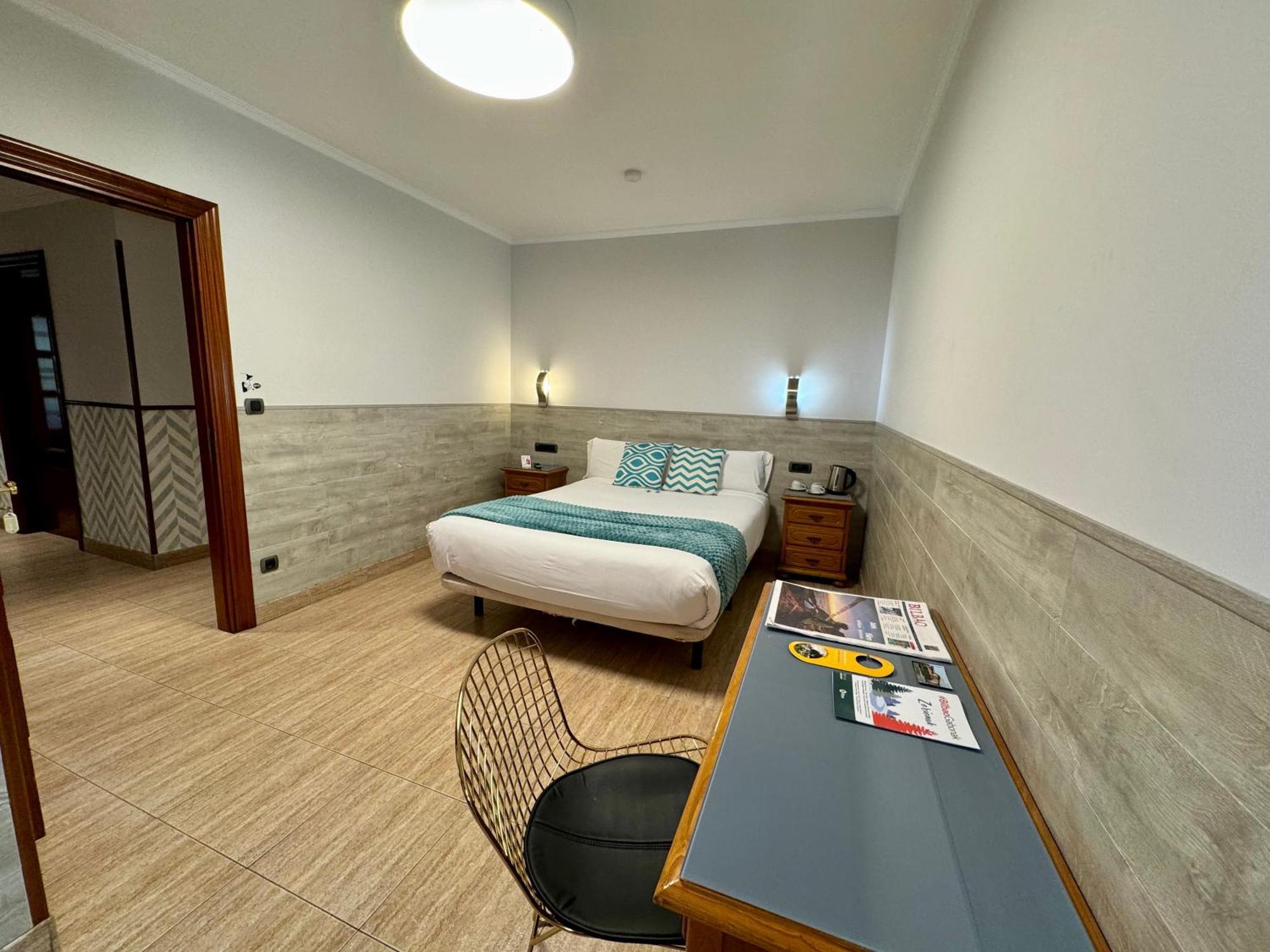 Doppel-/Zweibettzimmer mit Aussicht